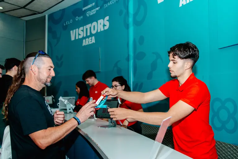 Day 1_2026_010 copia